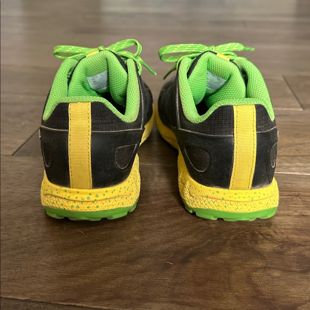 Merrell Kids AltaLight Low Hiking Shoes, Black Green and Yellow Sneaker - Picture 4 of 6